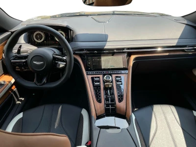 Aston martin DB12