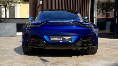 Aston martin VANTAGE