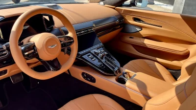 Aston martin VANTAGE