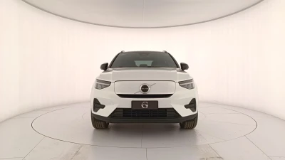 Volvo EX40