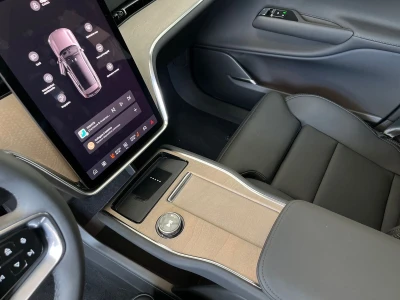 Volvo EX90