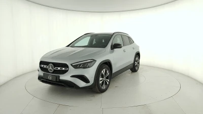 Mercedes-Benz GLA 200 d
