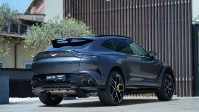 Aston martin DBX 707