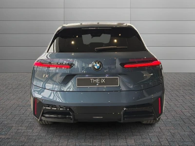BMW i IX