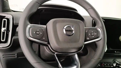 Volvo EX40