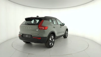 Volvo EX40