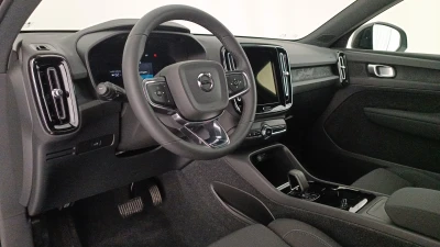 Volvo EX40