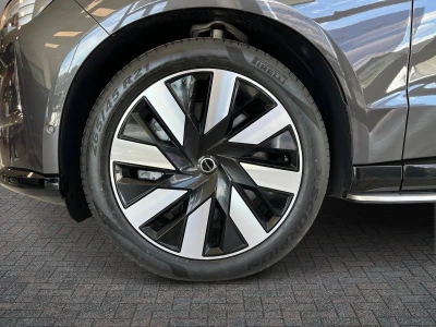 Volvo EX90
