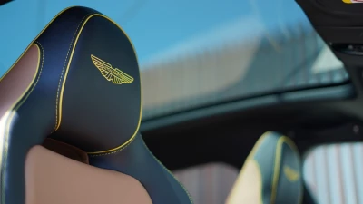 Aston martin DBX 707