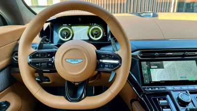 Aston martin VANTAGE