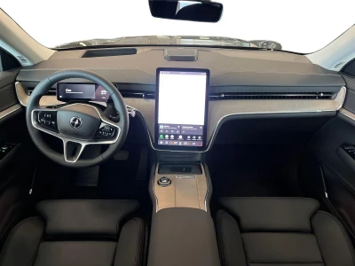 Volvo EX90
