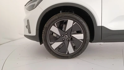 Volvo EX40