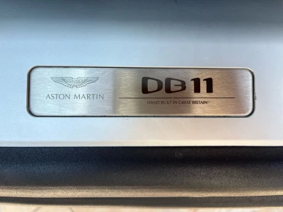 Aston martin DB11