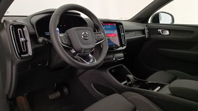 Volvo EX40