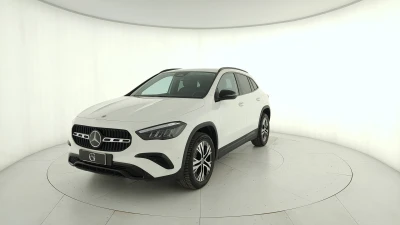 Mercedes-Benz GLA 200 d Progressive Advanced Plus auto