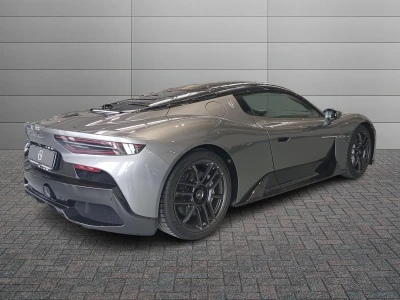 Maserati MC20