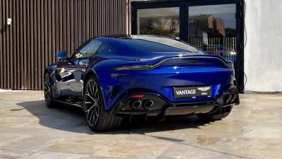 Aston martin VANTAGE