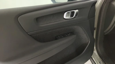 Volvo EX40