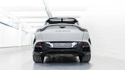 Aston martin DBX 707