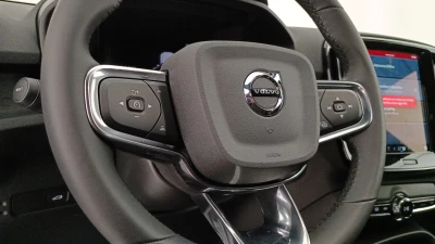 Volvo EX40