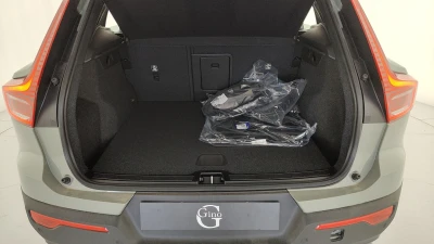 Volvo EX40