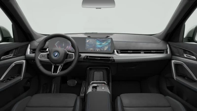 BMW i IX1