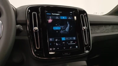 Volvo EX40