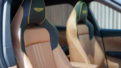 Aston martin DBX 707