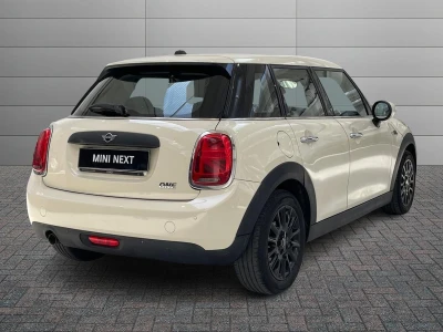 MINI 5 PORTE