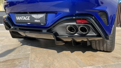 Aston martin VANTAGE