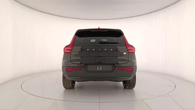 Volvo EX40