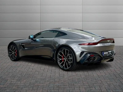 Aston martin VANTAGE