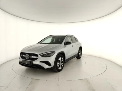 Mercedes-Benz GLA 200 d