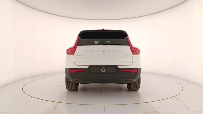 Volvo EX40