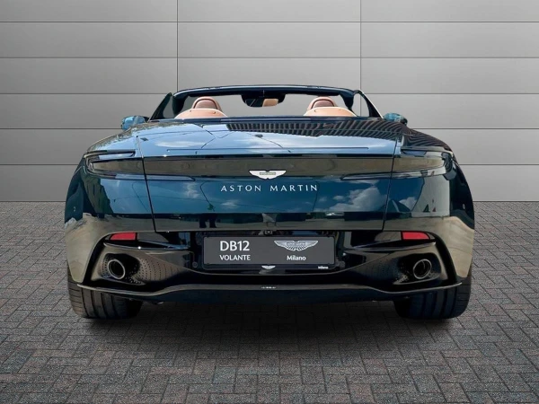Aston martin DB12