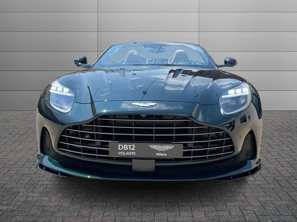 Aston martin DB12