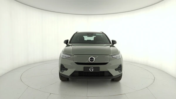Volvo EX40