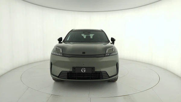 Lynk&co 08