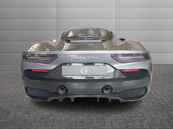 Maserati MC20