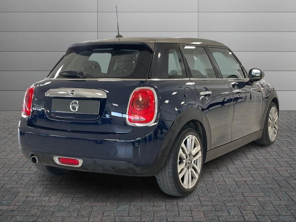 MINI 5 PORTE