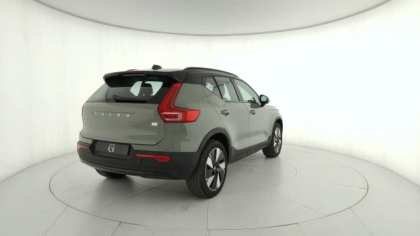 Volvo EX40
