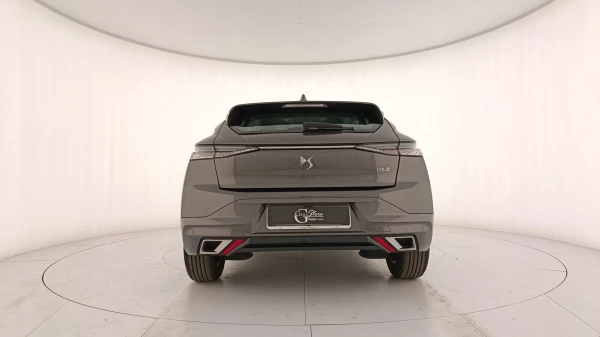 DS 4