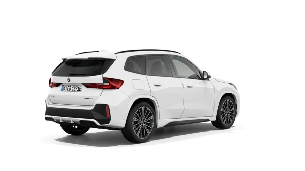 BMW i IX1