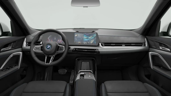 BMW i IX1
