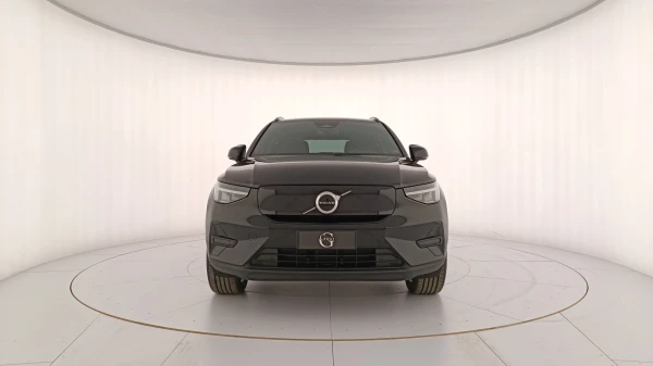 Volvo EX40